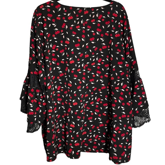 Lane Bryant Cherry print blouse tiered flare sleeves black lace size 22 / 24 red - Picture 3 of 6